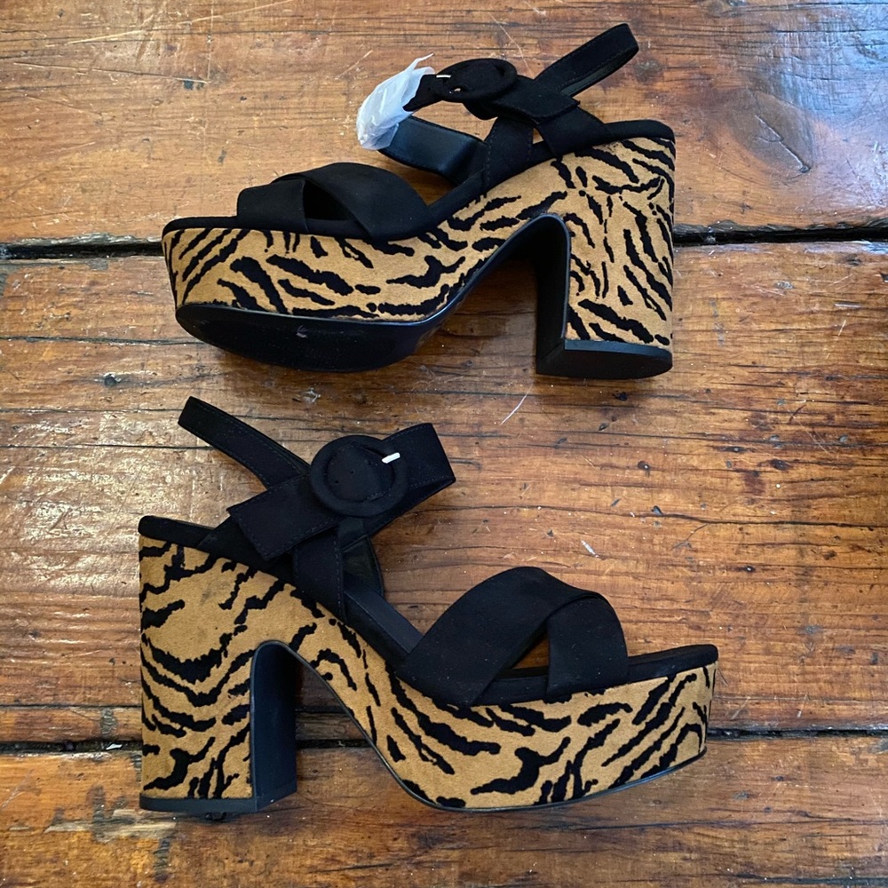 Tiger platform sandals